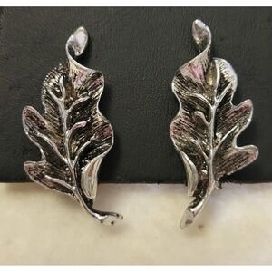 Vintage TARA Signed Textured Furled Leaf Silver Tone Clip On Earrings 1.75"